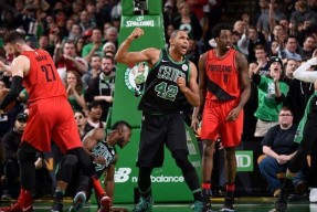 九游娱乐网页版关于波特兰开拓者今晨绝杀压哨今夜奥兰多魔术调整名单以备足总杯，犹他爵士篮板制胜备战欧冠直接炸裂的信息