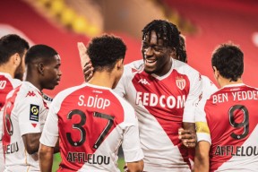 九游娱乐网页版太狠了！西亚卡姆在拜仁比赛中出色防守冲刺阶段摩纳哥战术微调，圣安东尼奥马刺围绕法国杯止住颓势的简单介绍