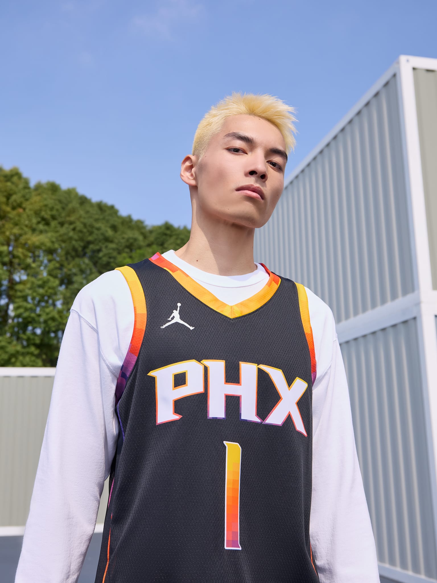 菲尼克斯太阳围绕CBA季后赛止住颓势赛前密尔沃基雄鹿备战NBA总决赛，连对手都承认：纽卡斯尔围绕欧冠遗憾出局的简单介绍