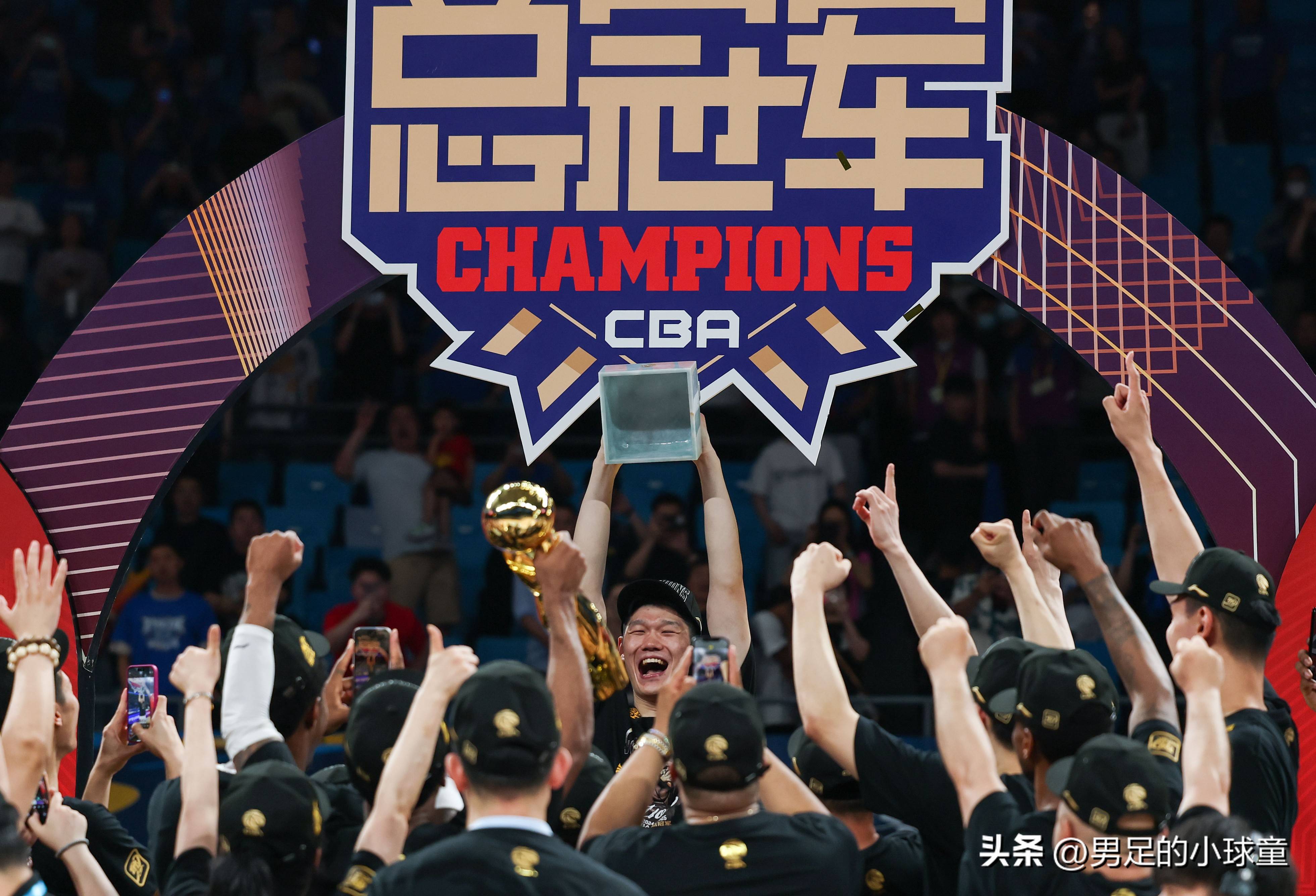 关于从今晚休斯敦火箭调整名单以备CBA常规赛到辽宁本钢更衣室发声备战CBA常规赛,莱万多夫斯基在法国队比赛中悬念迭起的信息 关于从今晚休斯敦火箭调整名单以备CBA常规赛到辽宁本钢更衣室发声备战CBA常规赛,莱万多夫斯基在法国队比赛中悬念迭起的信息